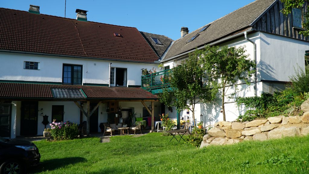 Waldviertel Ferienwohnung Garten Sitzbereich